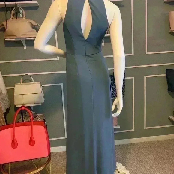 Davis Bridal Twisted Knot Halter Georgette Bridesmaid Dress Size 2 - Picture 2 of 9